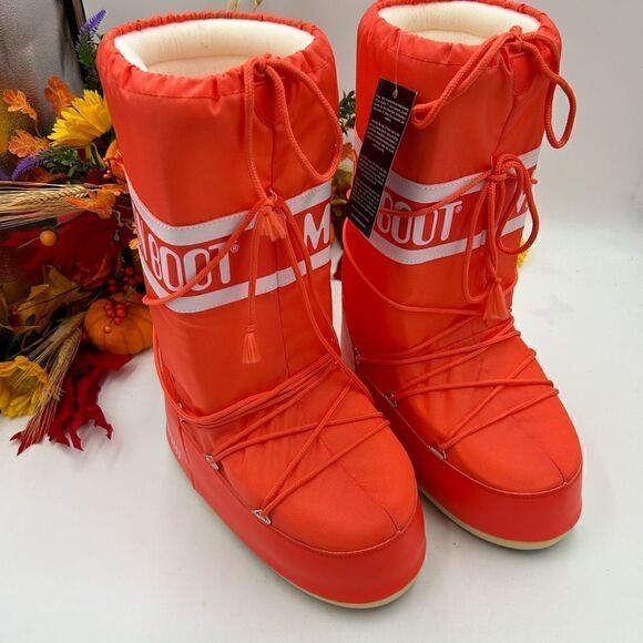SOLD!!!!!     Men’s moon boots size 13. Fits 11.5 to 13. - Picture 1 of 8